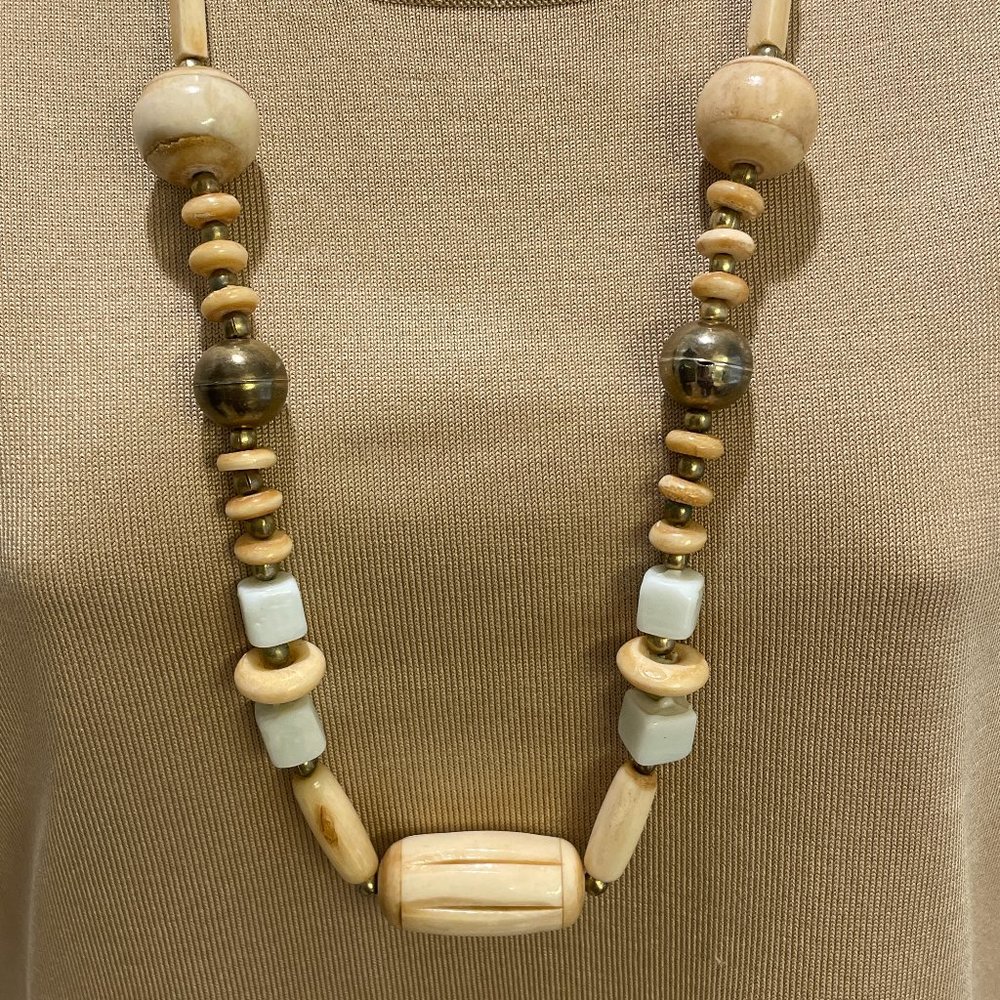 VGUC Vintage 1970's Bead & Pendant Necklace, Multi-Shape White-Sand Beads, 30" L